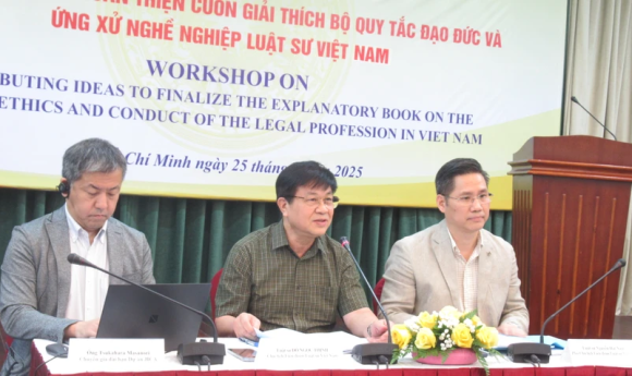 Nếu khách hàng nhắn tin qua Facebook hay Zalo đồng ý thì đó là văn bản; nếu luật sư gửi cho khách hàng nhưng khách hàng chỉ thả tim, thả like thì phải xem xét vào từng trường hợp cụ thể.